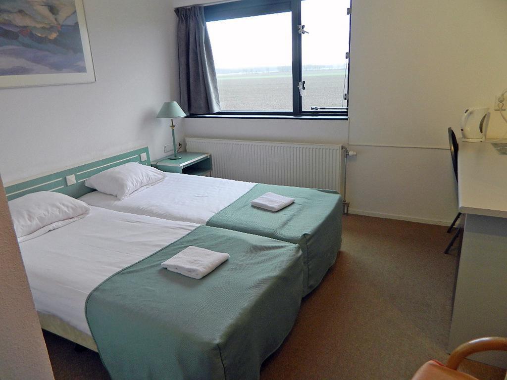 Hotel Lelystad Airport Room photo